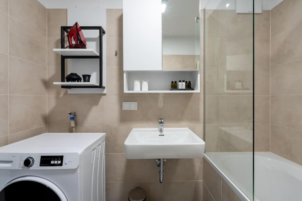 1Br Haven With Swift City Access By Hm Vienne Extérieur photo